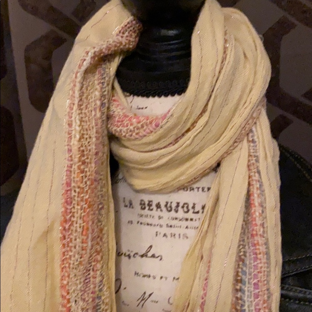 Scarf - Picture 2 of 3